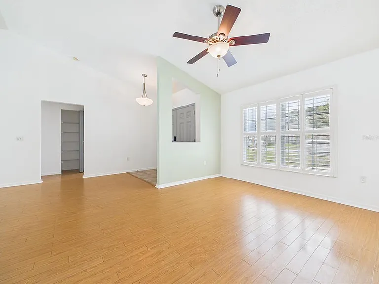 9434 Holnwon Ct — Photo 3