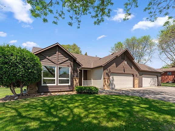 2nd image of 2173 Onyx Dr