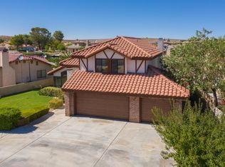 14374 Jamaica Ln, Helendale, CA 92342