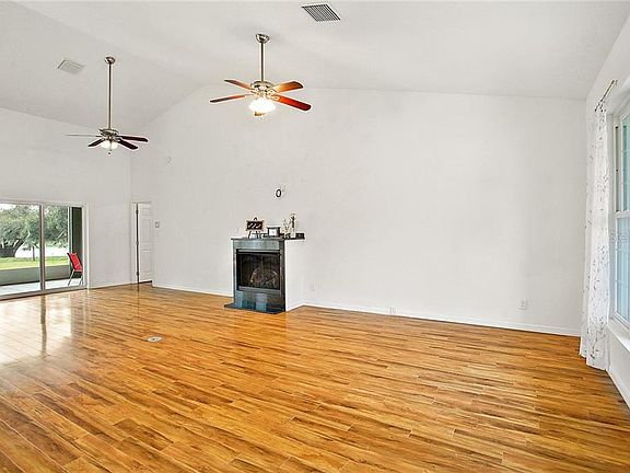 5th image of 15570 SE 171st Ln