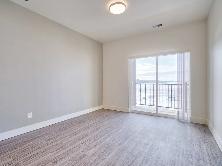 Eden Apartments — Photo 43