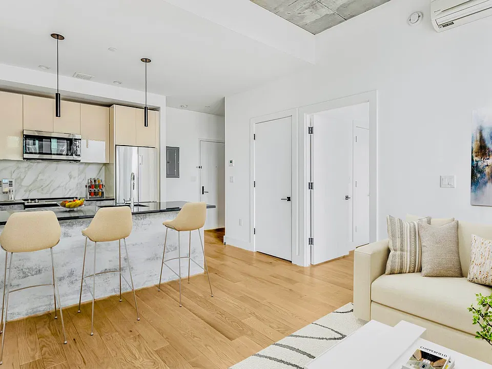 312 Broadway #4A