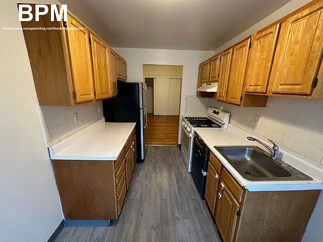 28 Colborne Rd #2