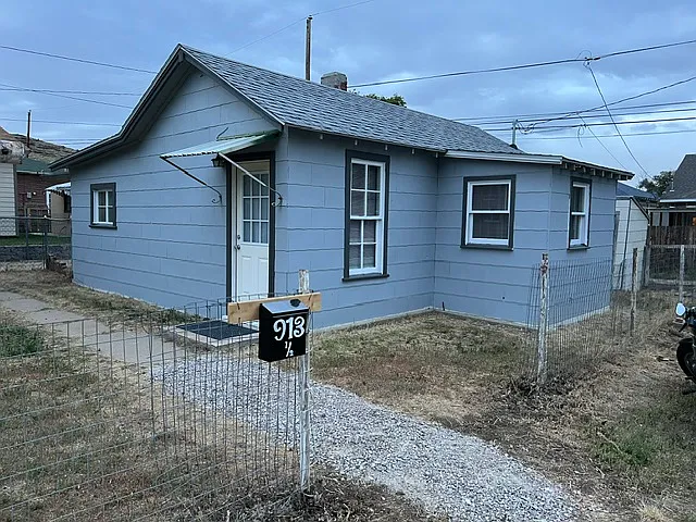 2 bed, 575 sqft, $850 — Photo 1