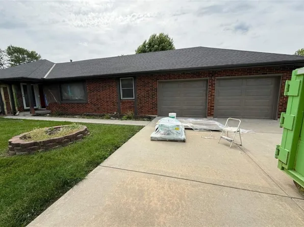 300 N Woodson Dr, Raymore, MO 64083