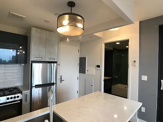 Rented by City Vista Inc | media 37