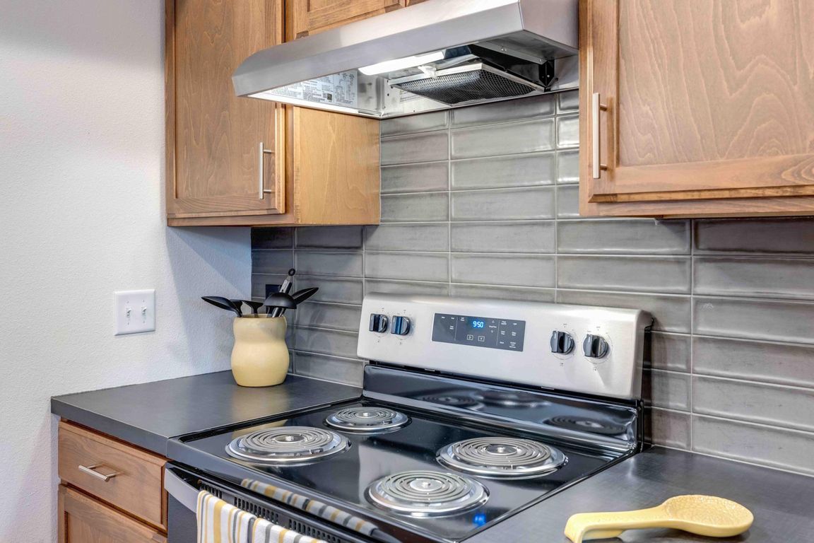 1X1 Kitchen View