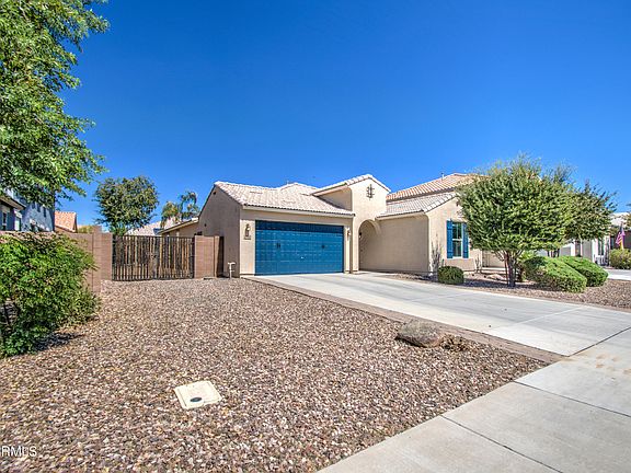3rd image of 2042 E Flintlock Drive