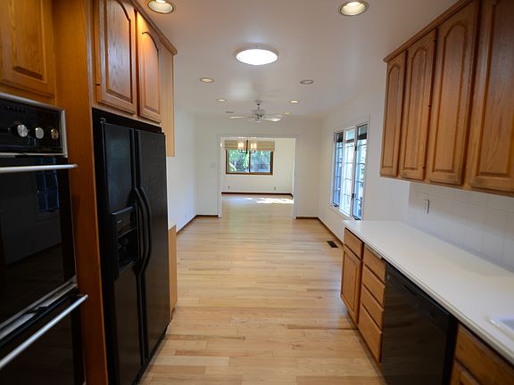 5th image of 1026 Wilmington Way