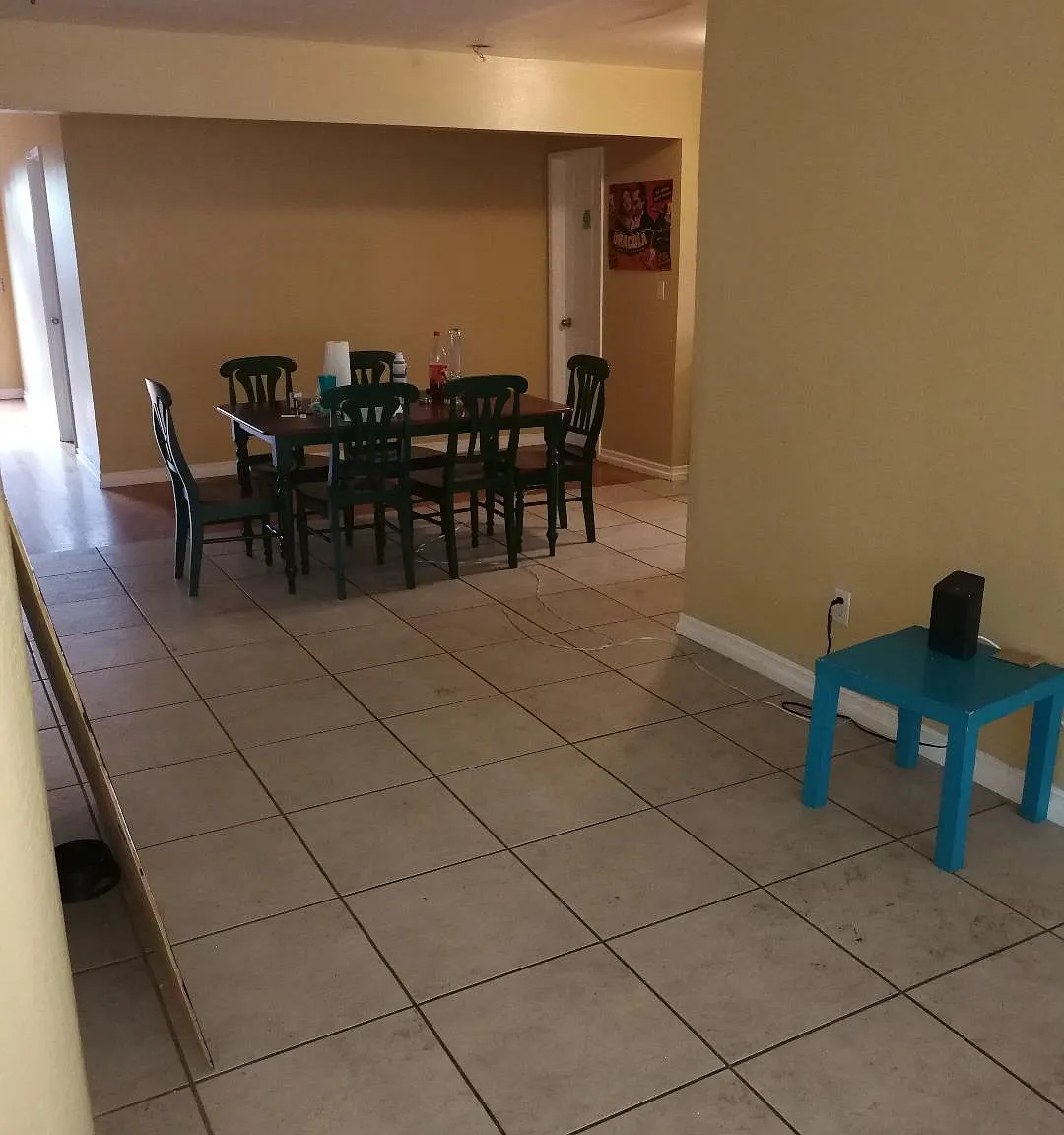 5 bed, 2044 sqft, $8,200 — Photo 4