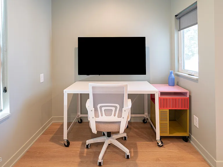 901 E Edenton St #1 — Photo 3