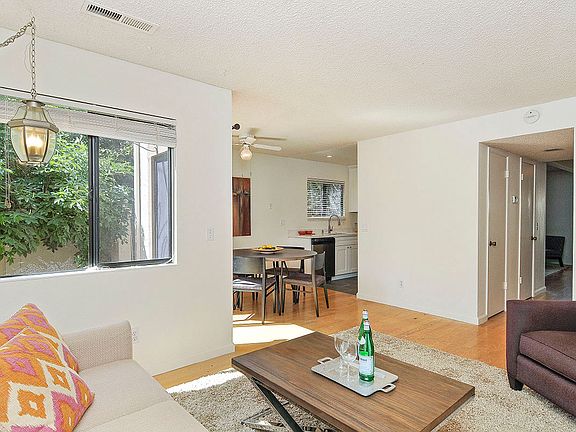 4th image of 124 Park Place Dr