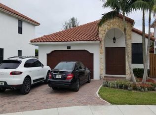 827 NW 104th Ave, Miami, FL 33172