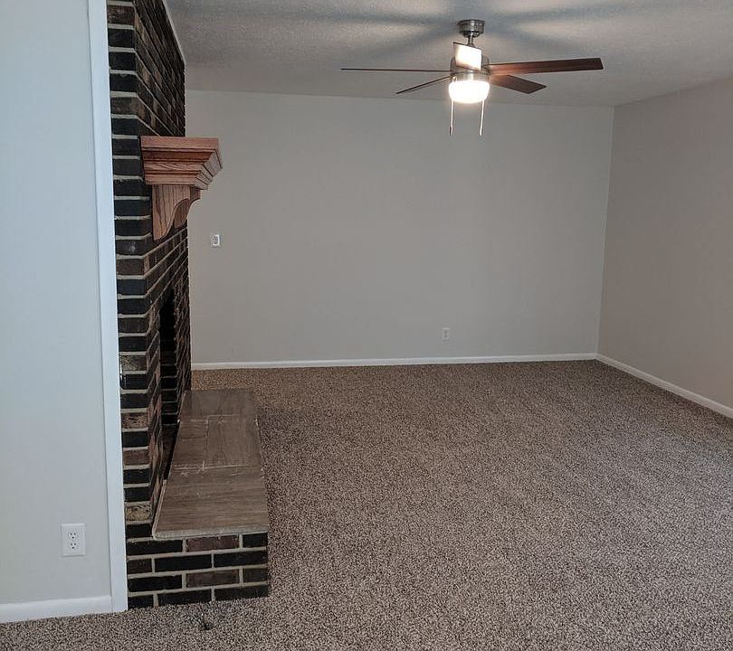 2nd image of 220 Smith Rd