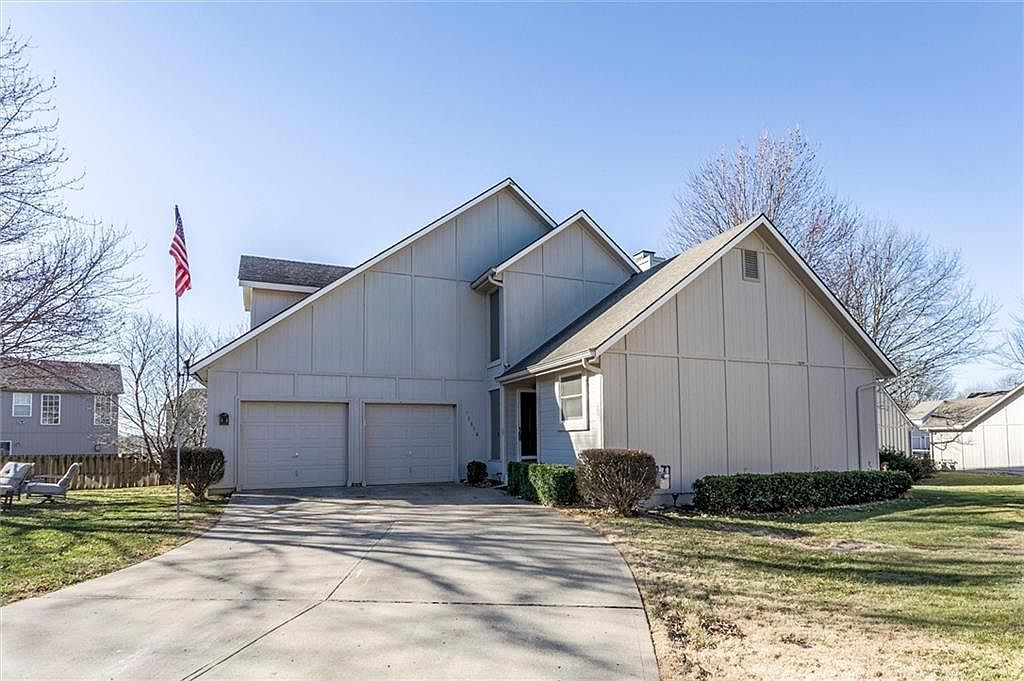 15514 Floyd St, Overland Park, KS 66223 | Zillow