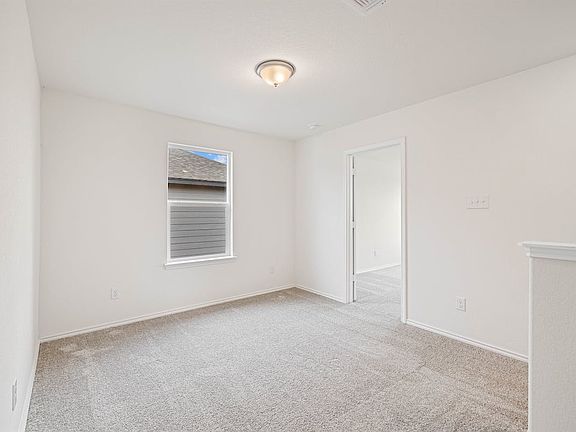 5th image of 336 Katie Elder Dr
