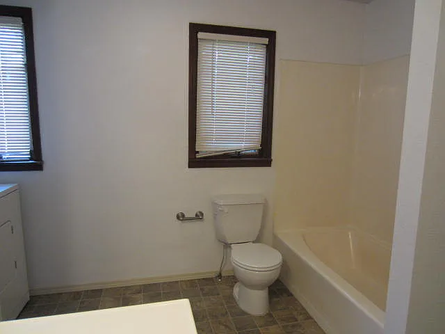 620 E Harrison St #B & A — Photo 9