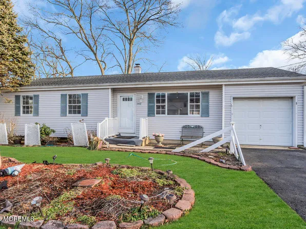 2432 Woodland Rd, Manchester, NJ 08759