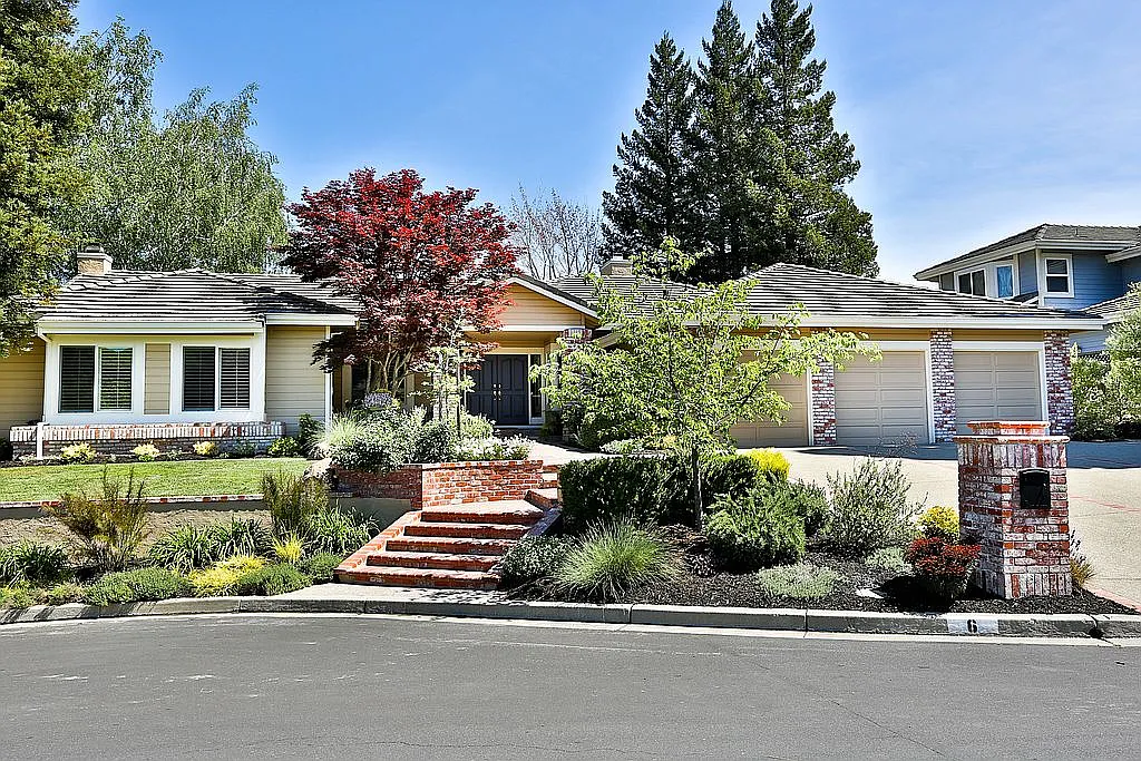 6 Scenic Ct photo 1