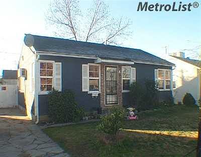 1st image of 1452 Oxford Way