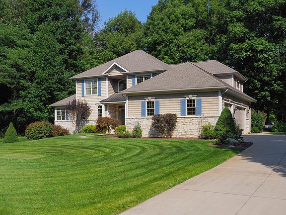 5th image of 15343 Alister Mackenzie Ave