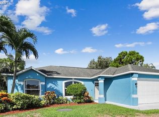 2255 SE Heathwood Cir, Port Saint Lucie, FL 34952