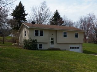 10019 Shumaker Dr, Girard, PA 16417