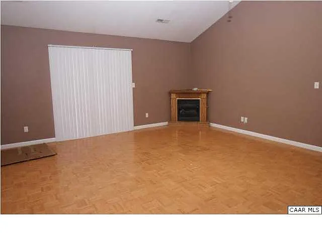 2413 N Berkshire Rd photo 1