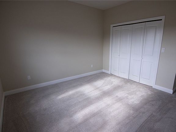 4th image of 108 Harrowgate Ln