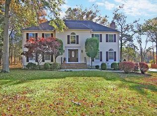 22 Braemar Pl, Bridgewater, NJ 08807