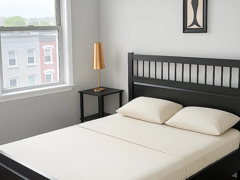 509 Washington St #4 — Photo 4