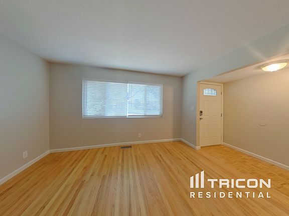 3rd image of 253 Camellia St