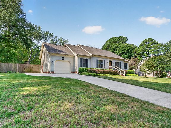 4th image of 103 Pinewood Dr