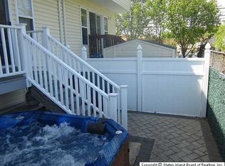 35 Chess Loop, Staten Island, NY 10306