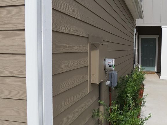 3rd image of 268 Whitland Way