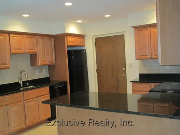 2344 Commonwealth Ave #G3, Auburndale, MA 02466
