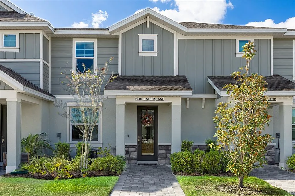 3 bed, 2.5 bath, 1776 sqft, $3,500 — Photo 1