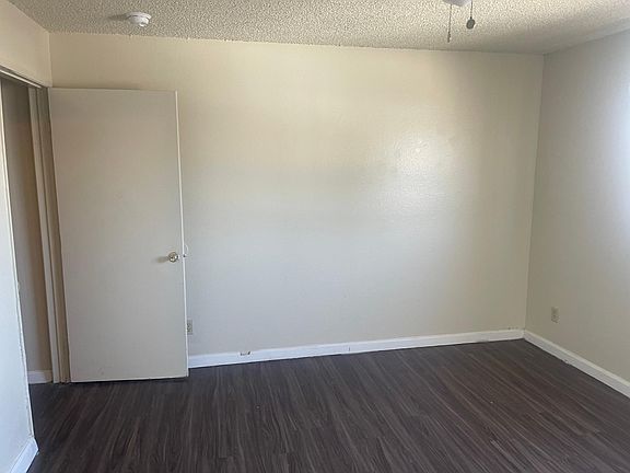 2nd image of 925 W Denni St #2