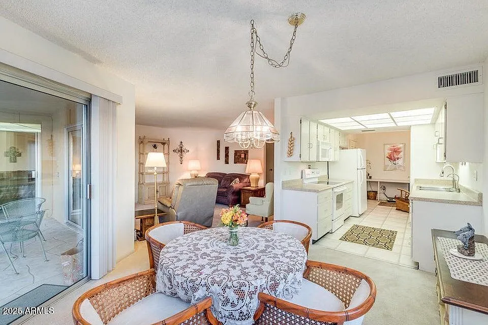 1 bed, 1086 sqft, $1,500 — Photo 4