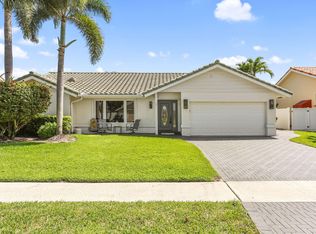 396 Sandalwood Ln, Boca Raton, FL 33487