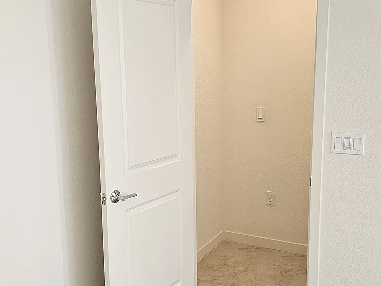 3111 Paxton St #2 — Photo 7