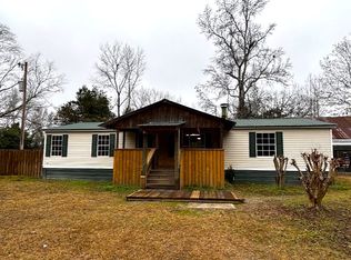3168 Eldora Rd, Ellabell, GA 31308