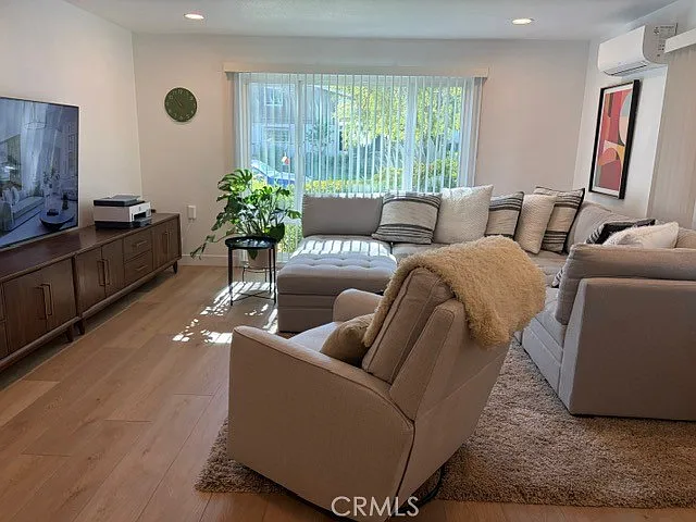 1 bed, 800 sqft, $3,000 — Photo 4