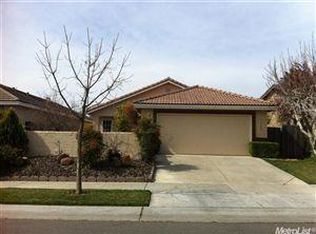 1109 Entrada Dr, Davis, CA 95618