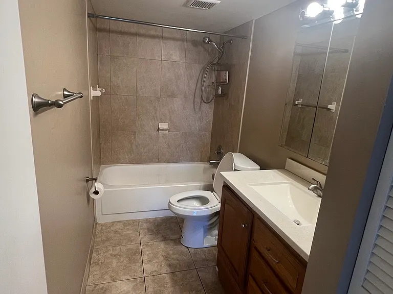 4277 NW 89th Ave #203 — Photo 5