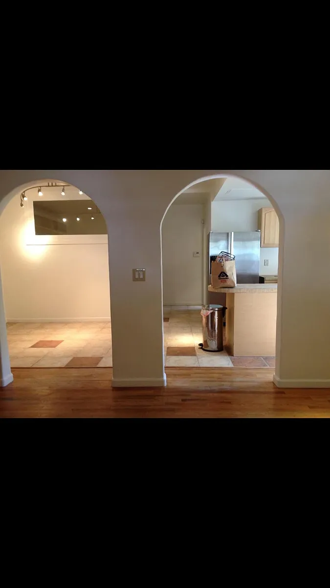 Building Photo - 1774A N Beverly Glen Blvd #GUESTHOUSE