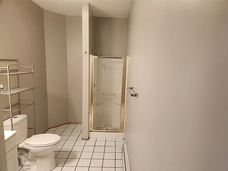 300-302 Curtin St #518A — Photo 9