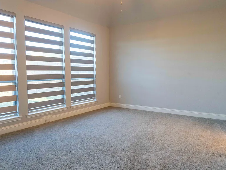 4449 Tall Knight Ln — Photo 36