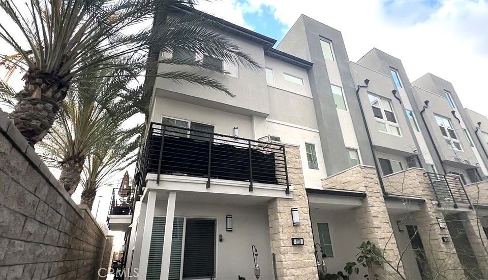 1st image of 1118 W Cara Dr