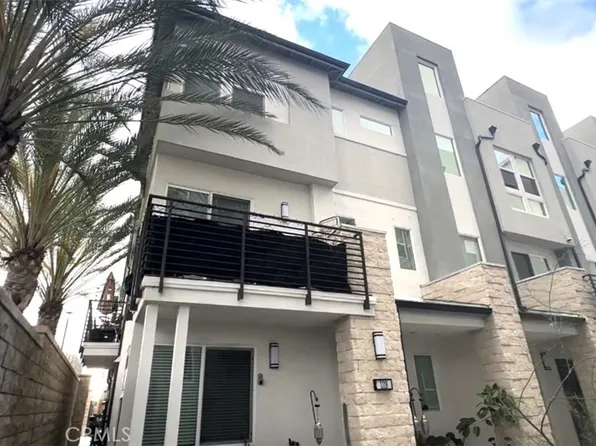 1118 W Cara Dr, Anaheim, CA 92805